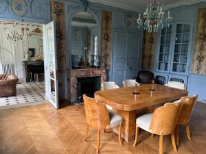 Sejours chez l'habitant Le chateau de bertreville st ouen : photos des chambres