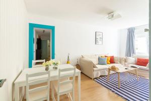 Colours Apartment and Garage Historical Center 4 pax