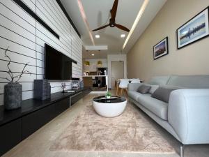 Attic Home Melaka Silverscape Residence & Jonker