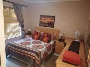 Inviting 3-Bed House in Kempton Park