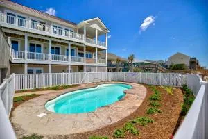 North Shore Paradise - Wallace