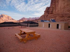 Wadi Rum Bright Moon
