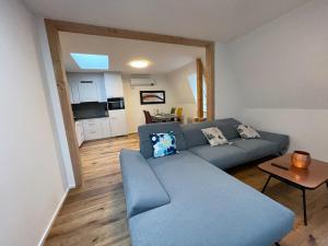 SCHNYDERS HOME - Rosenappartement