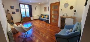 EL MUSSOL DE LA VILA Camprodon, balconets amb vistes a la plaça