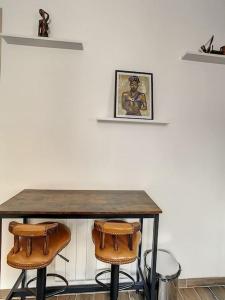 Appartements STUDIO GARE AMIENS TOUT EQUIPE NETFLIX WIFI 2PERS : photos des chambres