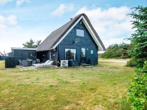 5 person holiday home in Harboøre-By Traum