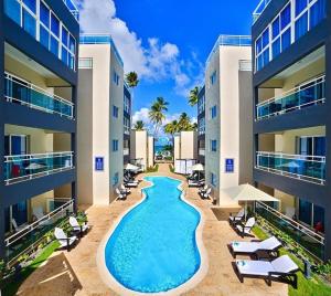 Chic Beachfront Apartment - Private Beach Access