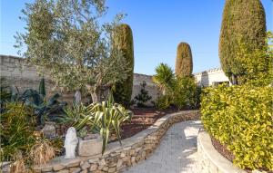 Maisons de vacances Stunning Home In Jonquire Saint Vincen With 3 Bedrooms, Outdoor Swimming Pool And Swimming Pool : photos des chambres