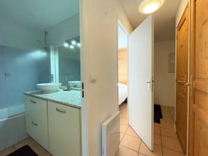 Appartements Appartement Briancon, 3 pieces, 6 personnes - FR-1-330C-134 : photos des chambres