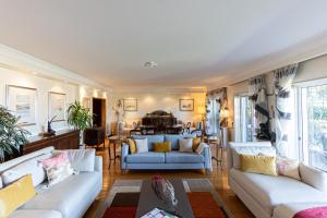 Exclusive Luxury4you – Beachfront Boutique Penthouse Apt!