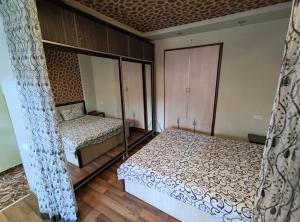 MY APARTMENT IN CENTRAL PARK