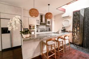 Sunset Palms Beach Villa