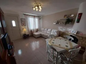 Appartamento sulle colline Toscane a 10 km dal mare - Frassineta