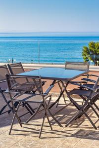 Oliva Beach-Beachfront Apartments Maleme near Chania, Crete