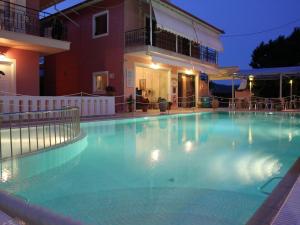 Xenia Apartments Lefkada Greece