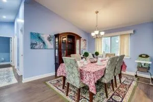 Escape to our cozy 3 Bed Rm 2 Bath Unit in Alexandria VA - Glencarlyn