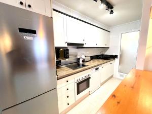 AP10 Vista Bahia 2 Piscina Jardin y Solarium