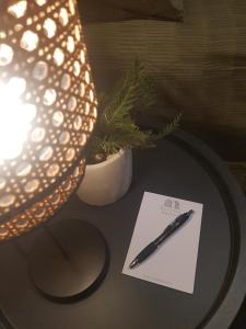 GROUND FLOOR OLIVE SUITE, DIGBETH STUDIO (SLEEPS 2)