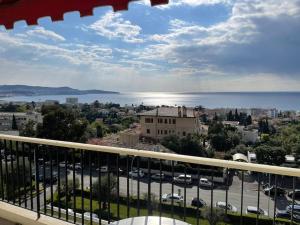 Exceptional sea view, tennis, parking, WiFi