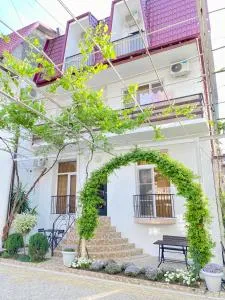 U Morya Guesthouse - Gulripʼshi