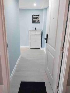 1BEDROOM Unit at Azure north With Netflix up to 6PAX