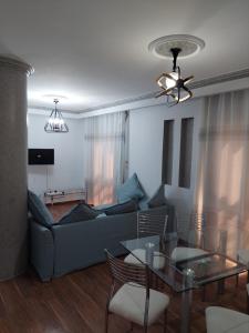 El Rehab city Cozy apartment 3 bedrooms