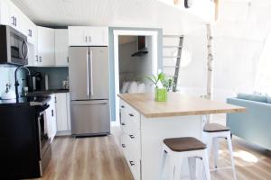 Geodome water view stay on Grand Manan Island