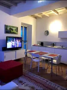 Emma Home adiacente alla Piazza Ducale - Vigevano