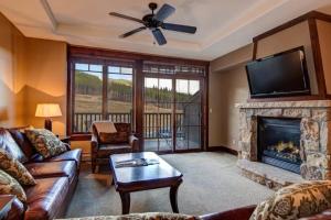 Breck Crystal Peak 7403