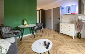 1 Bedroom Beautiful Apartment In Gdansk