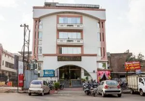 Hotel Yatrik - 占西