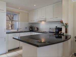 Glen Abbey Apartments On The Erinvale Golf And Country Estate