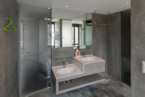 Phòng VIP 3 người (VIP Triple Room)