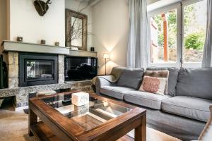 Casa Aneto by Totiaran