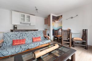 Tropical piso Ana con palmera