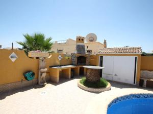 Agradable villa con piscina