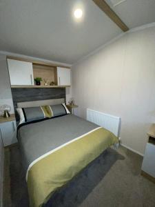 PRESTIGE GOLF VILLAGE CARAVAN