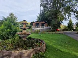 Maple 2 Bedroom Luxury Lodge in Mid Wales - 蒙哥马利