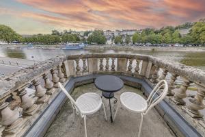 Appartements Studio chic et romantique avec vue sur la Mayenne : photos des chambres