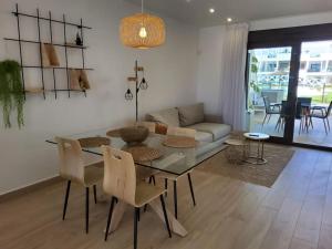 Modern appartement met een prettig interieur in omgeving Torrevieja Los Balcones