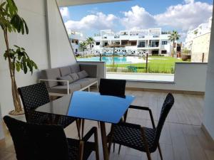 Modern appartement met een prettig interieur in omgeving Torrevieja Los Balcones