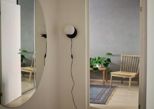 Oceanic & trendy two bedroom apartment with FREE parking