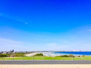 SALT @ North Beach WALLAROO (absolute beachfront)