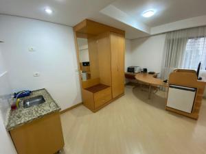 Flat Bienal Ibirapuera UH507