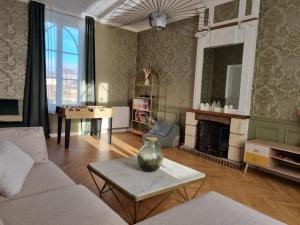 Presbytère avec piscine chauffée