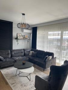 TOP APARTMENTS