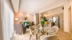 Fully Serviced Apartment at Regatta Living II - 6C - La Julia