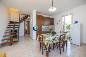 Villa Siragusa con piscina condominiale