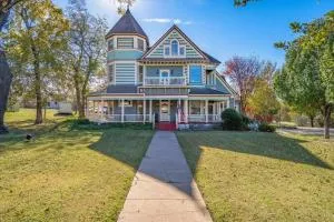 Four Winds Victorian Venue & Suites - Париж