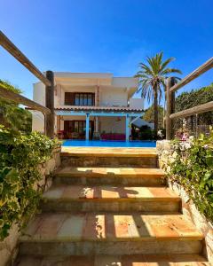 Stunning Seafront Villa in Scopello Pool & Jacuzzi